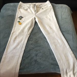 Very cute bleached out American Eagle jeans
